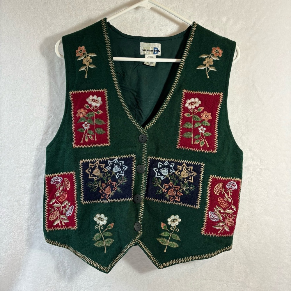 Vintage Paul Harris Design Women’s Vest Size Small Embroidered Flowers 65% Wool